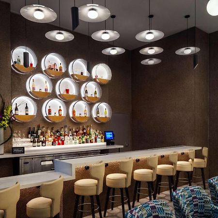 Hampton Inn By Hilton New York Times Square Eksteriør bilde